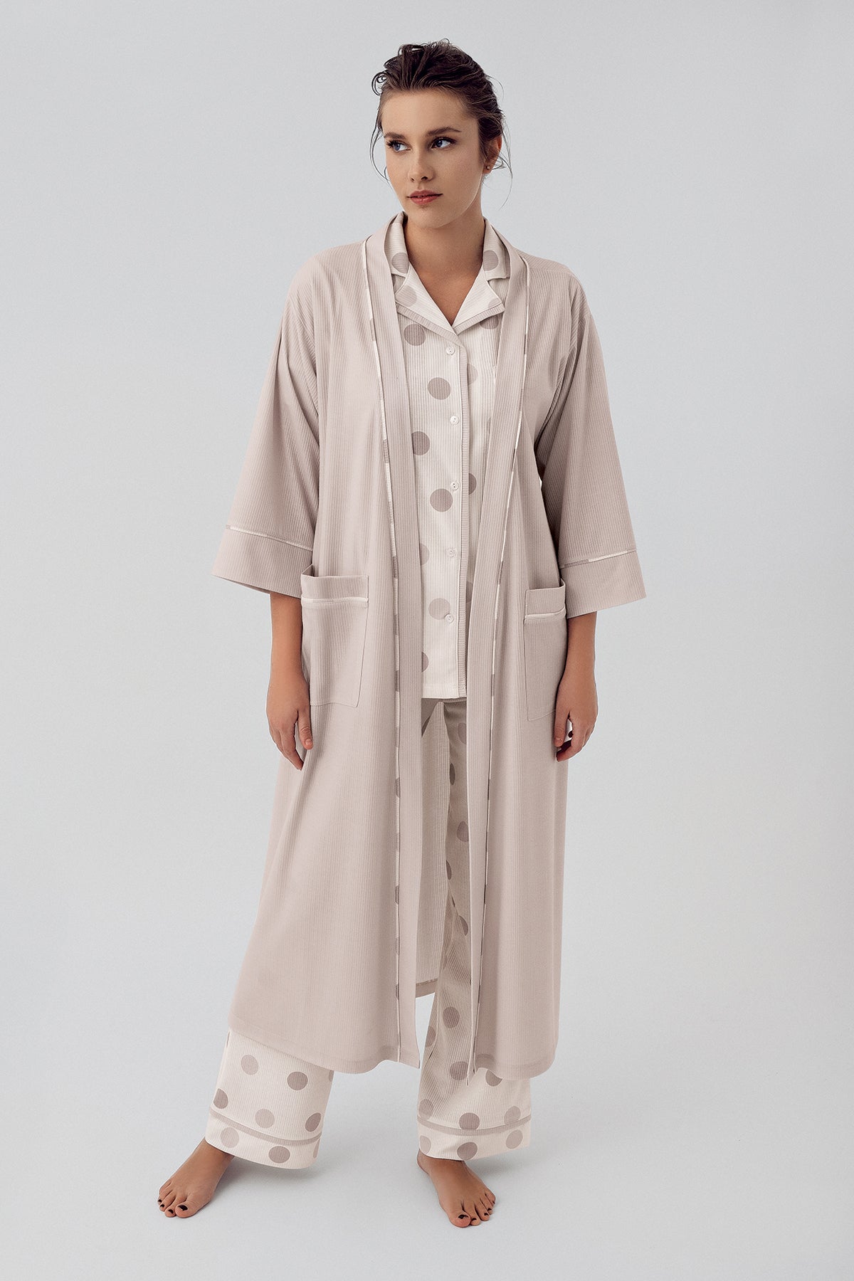 Shopymommy 16310 Polka Dot 3-Pieces Maternity & Nursing Pajamas With Robe Beige