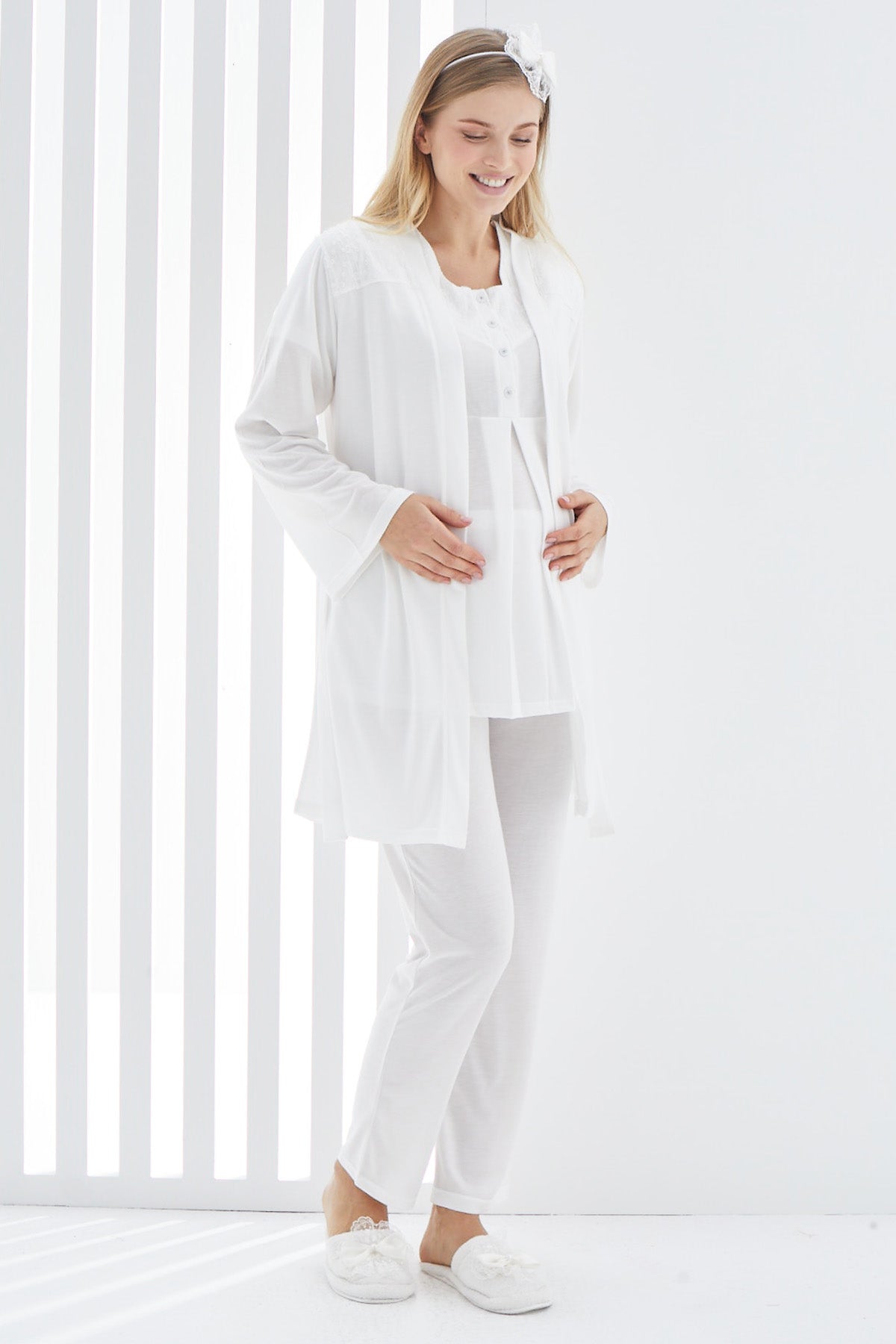 Shopymommy 3415 3-Pieces Maternity & Nursing Pajamas With Lace Shoulder Robe Ecru