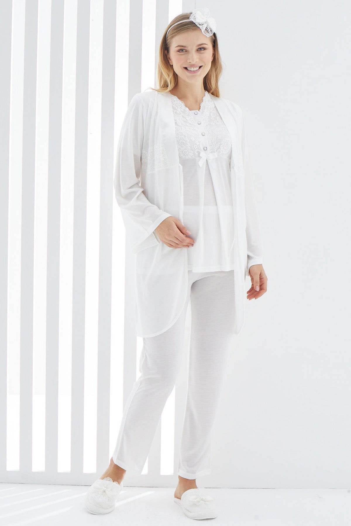 Shopymommy 3410 Lace Collar 3-Pieces Maternity & Nursing Pajamas With Robe Ecru