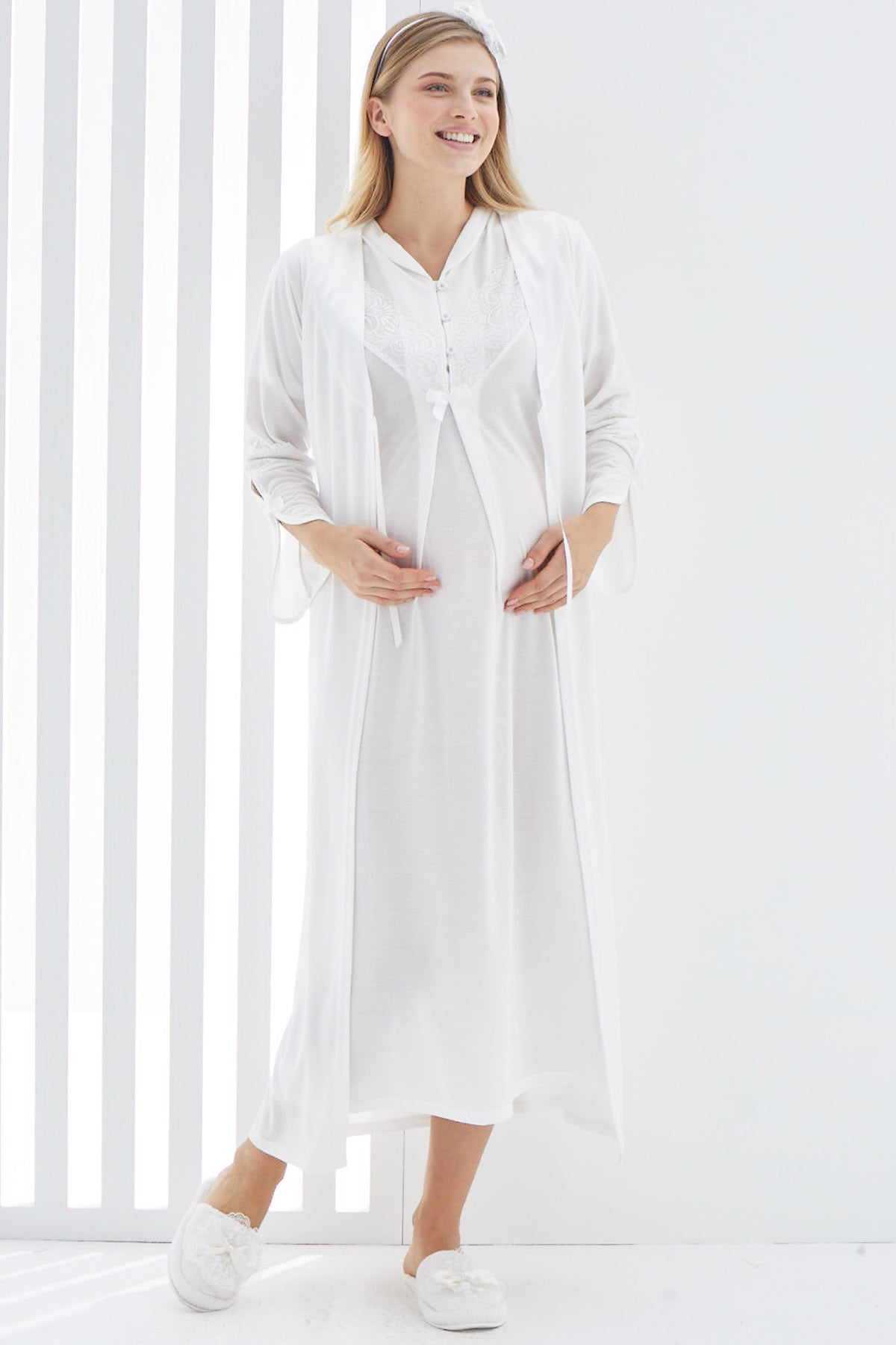 Shopymommy 2268 Guipure V-Neck Maternity & Nursing Nightgown With Robe Ecru