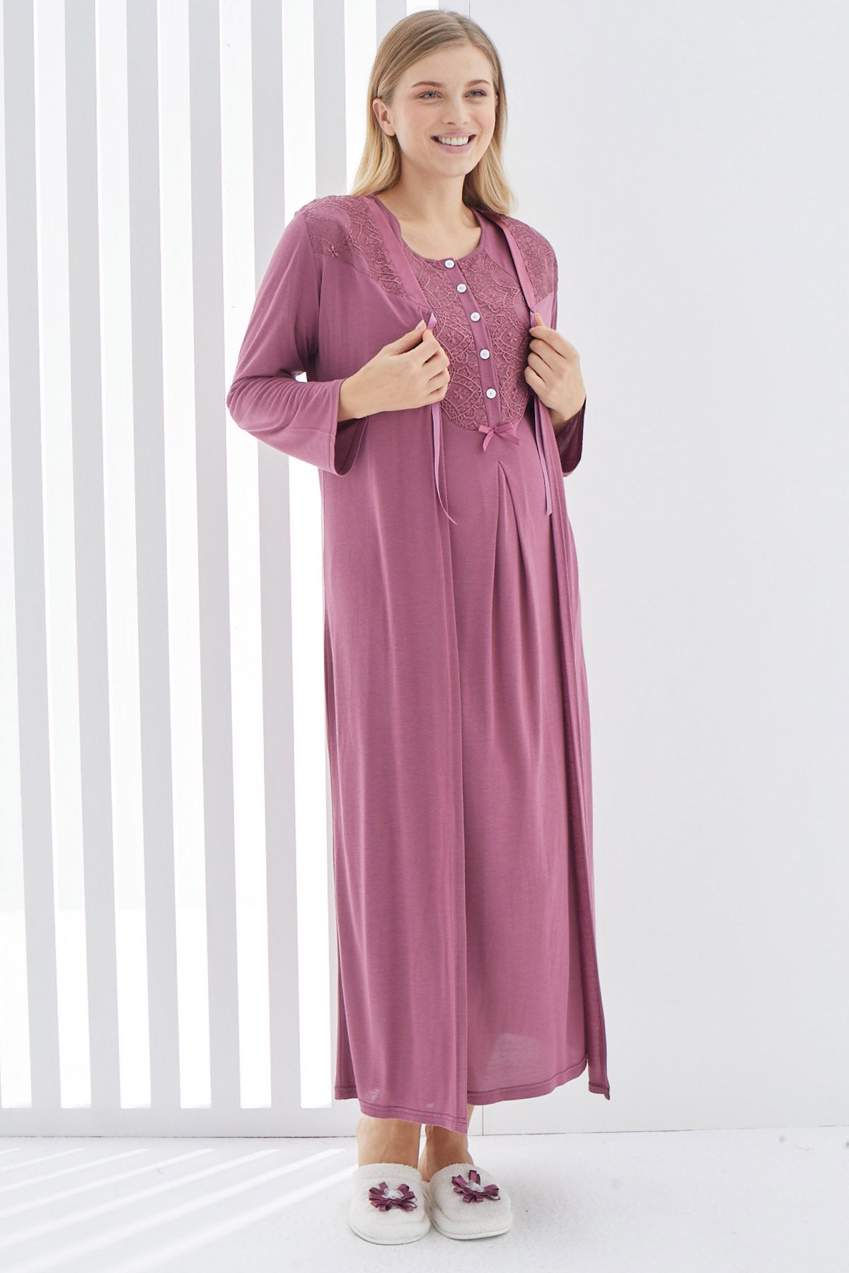 Shopymommy 2265 Guipure Collar Maternity & Nursing Nightgown With Robe Plum