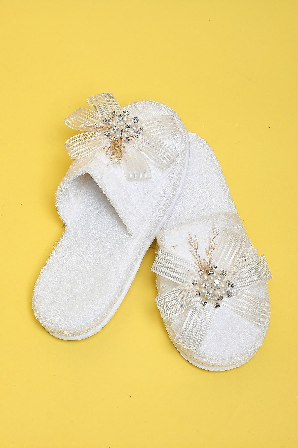 Shopymommy 757105 Wheat Blossom Maternity Crown & Maternity Slippers Set Ecru