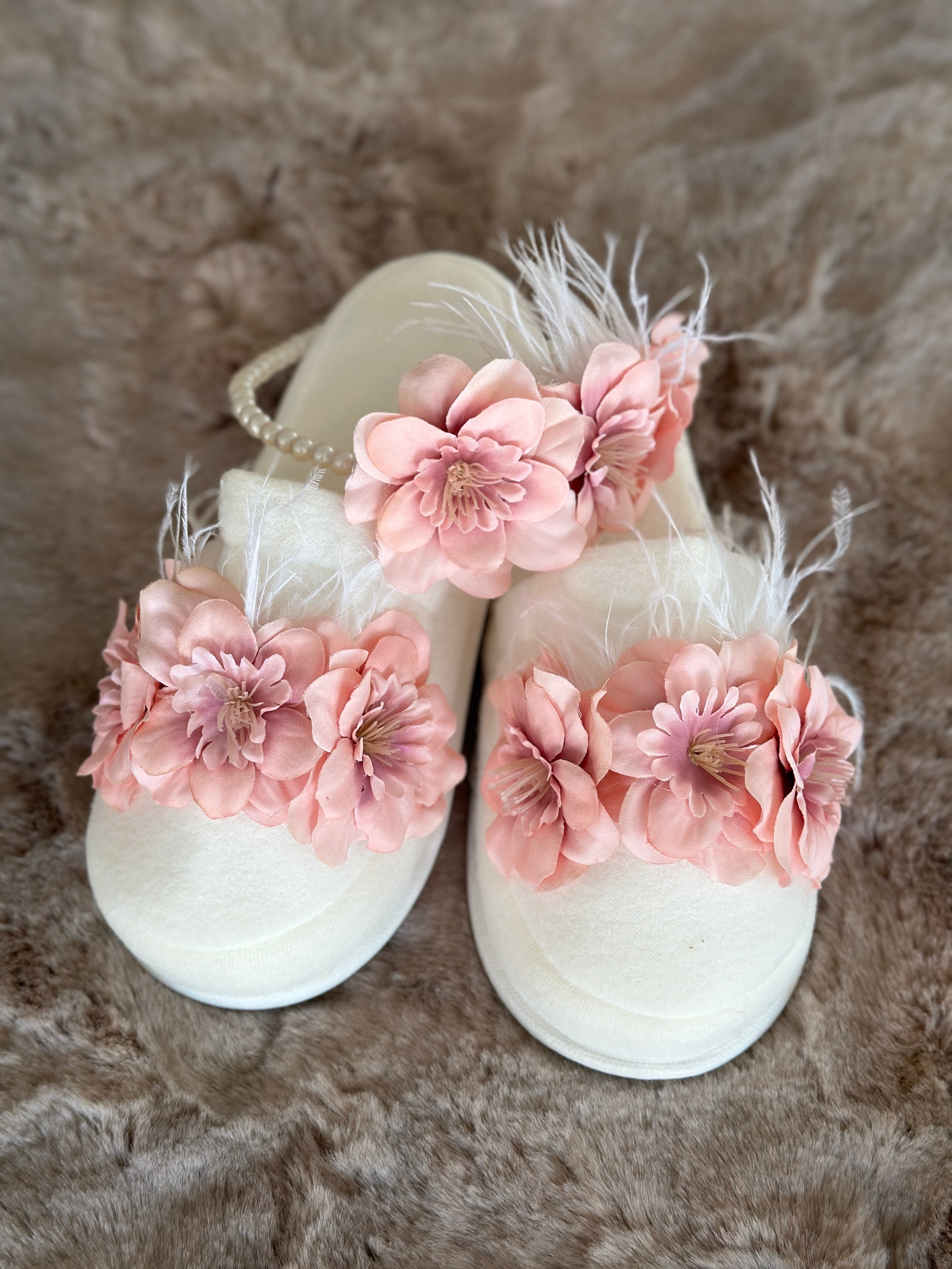 Shopymommy 757104 Water Lily Flowered Maternity Crown & Maternity Slippers Set Pink